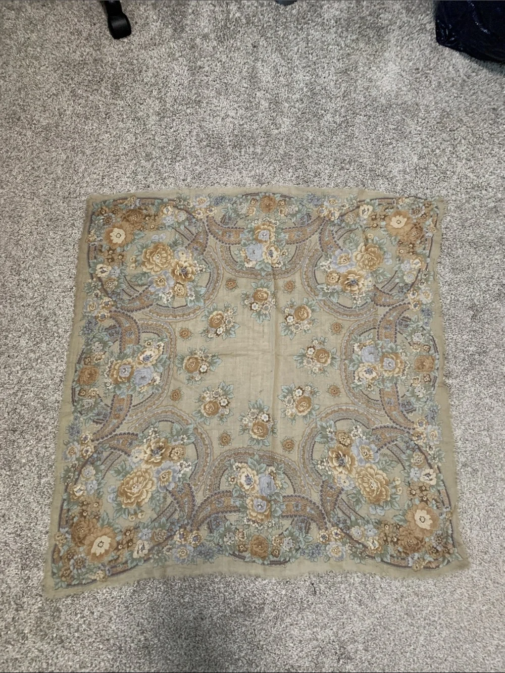 Vintage Liz Claiborne Floral Frayed Edges Wool Scarf in Sage Green and Beige